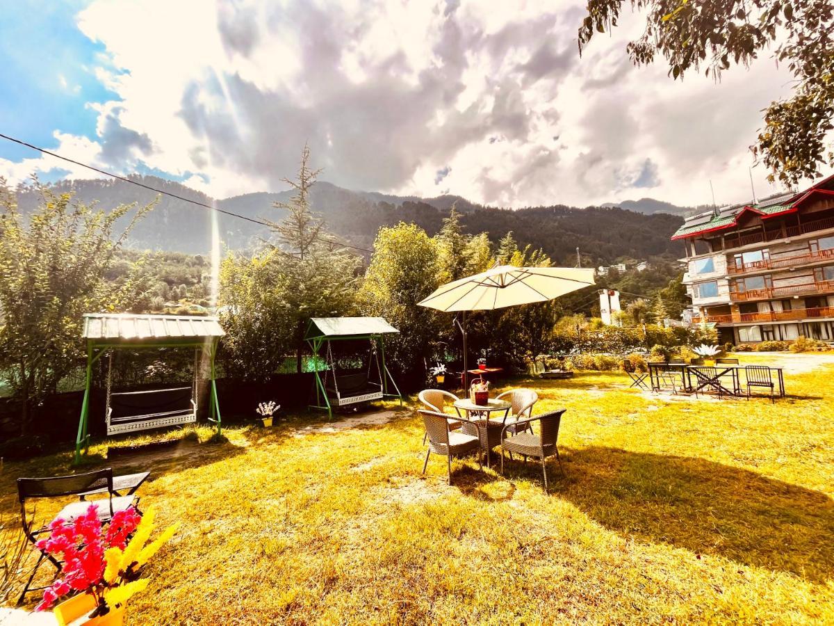 Hotel Himalayan River- Riverside Hotel Manāli Extérieur photo